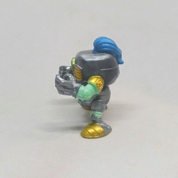 Moose Toys Treasure X Aliens Cosmic Knights Vinyl Figure-Sir Butt Head-Series 3 - Picture 2 of 7